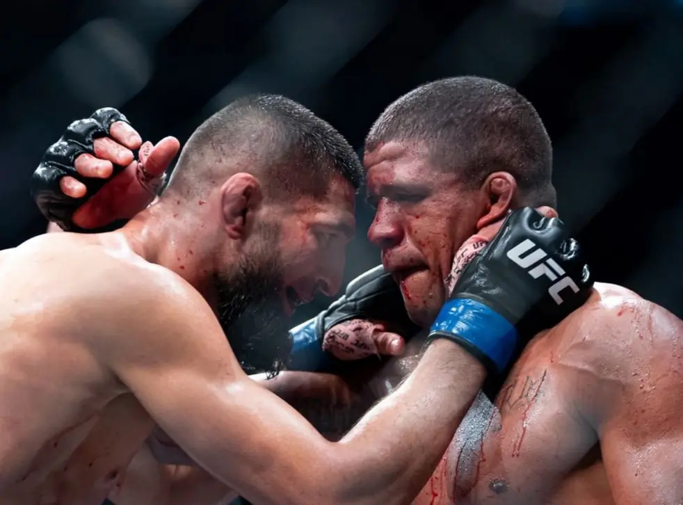 خشم طرفداران UFC از برنده اعلام شدن حمزه چیمائف در مبارزه با گیلبرت برنز + ویدیو