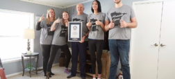 خانواده آمریکایی رکورد جهانی بلندقدترین خانواده جهان را در گینس به نام خود ثبت کرد
