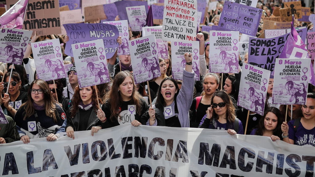 اسپانیا متلک انداختن به زنان در خیابان را ممنوع و جرم اعلام کرد