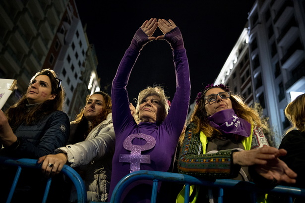 متلک پرانی به زنان در خیابان های اسپانیا ممنوع شد