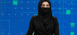 طالبان مجریان زن افغانستان را مجبور به پوشاندن صورت هایشان کرد