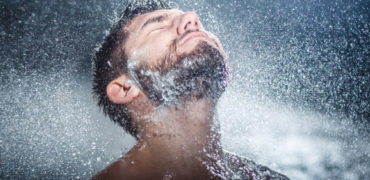 اگر هر روز دوش آب سرد بگیرید چه اتفاقی برای بدنمان می افتد؟