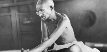 نیم میلیون پوند برای وسایل شخصی مهاتما گاندی در یک حراجی