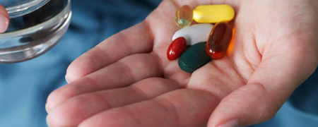 مصرف چه ویتامین هایی همزمان با داروهای دیگر خطرناک است؟