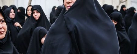 توضیحات الهام چرخنده درباره حرکات عجیبش حین اجرای «سلام فرمانده» + ویدیو