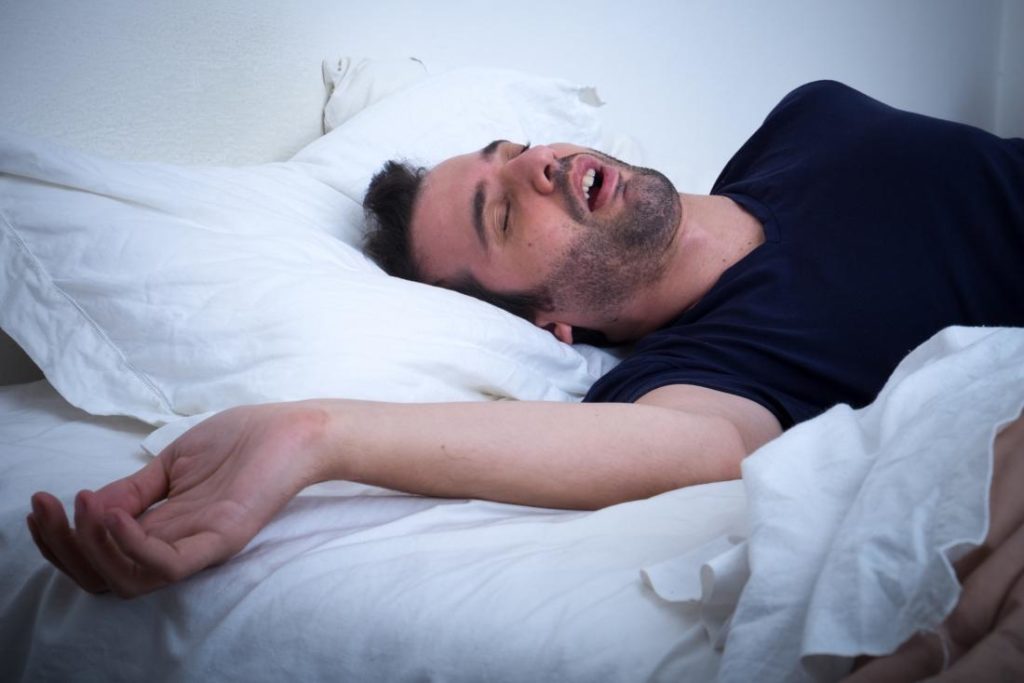 بهترین حالت خواب برای افراد مبتلا به فشار خون بالا کدام است؟