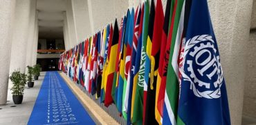 حواشی سفر هیات ۴۳ نفره مسئولین به سوئیس برای شرکت در اجلاس آنلاین بین المللی