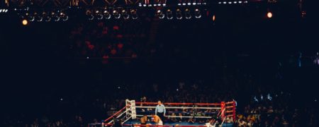 چرا رینگ بوکس به شکل مربع ساخته می شود؟