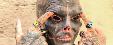 آنتونی لوفردو ملقب به «بیگانه سیاه» این بار می‌خواهد پایش را قطع کند!