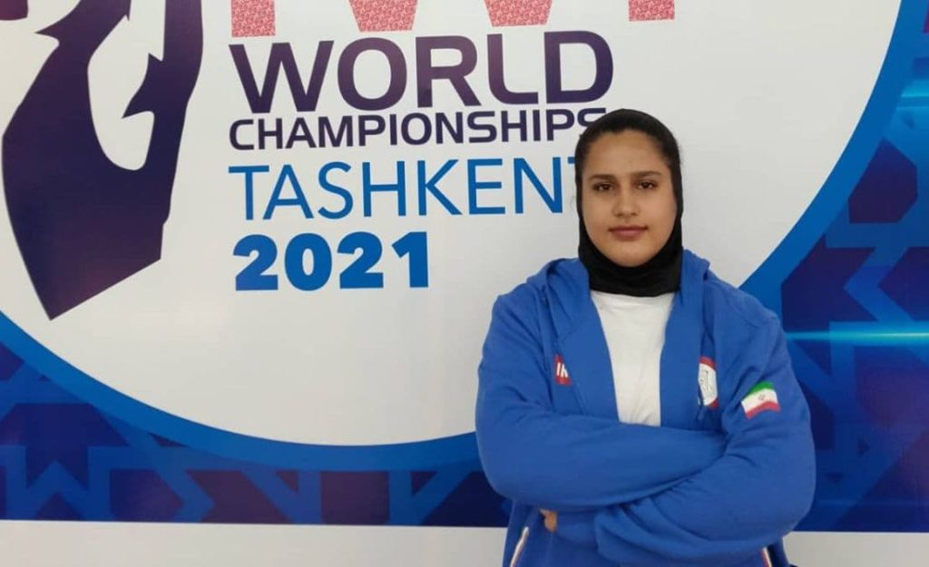 یکتا جمالی دختر مدال آور تیم وزنه برداری به ایران برنگشت