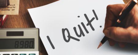 چگونه متن نامه استعفا از کار را بنویسیم؟