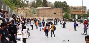 همه حواشی ماجرای جنجالی تجمع دهه نودی ها در بلوار چمران شیراز + ویدیو