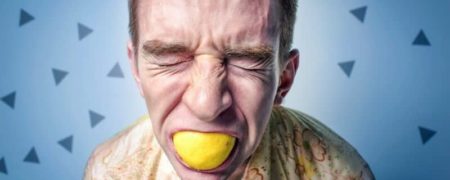 علت تلخی دهان در هنگام صبح و بعد از بیدار شدن از خواب چیست؟