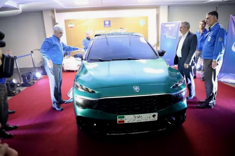 مشخصات و ویژگی های «ری را» اولین کراس اوور ملی ایران خودرو + ویدیو