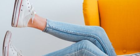 چرا پوشیدن شلوار جین تنگ برای سلامتی شما خطرناک است؟
