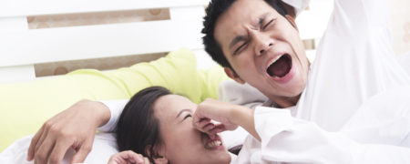 از بین بردن بوی بد دهان با مصرف روزانه یک پرتقال و مسواک زدن داخل گونه‌ها