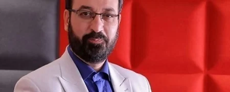 فرزاد جمشیدی مجری پرحاشیه تلویزیون در ۵۶ سالگی بر اثر سکته قلبی درگذشت