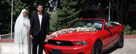در جشن ازدواج دانشجویی دانشگاه افسری، خودروی آمریکایی موستانگ ماشین عروس شد!