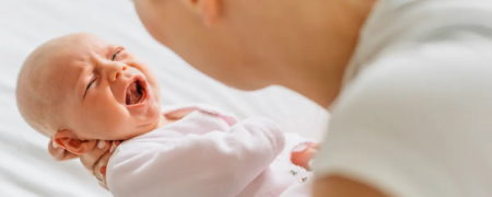 چه وقت باید گریه کردن نوزاد را جدی بگیریم؟