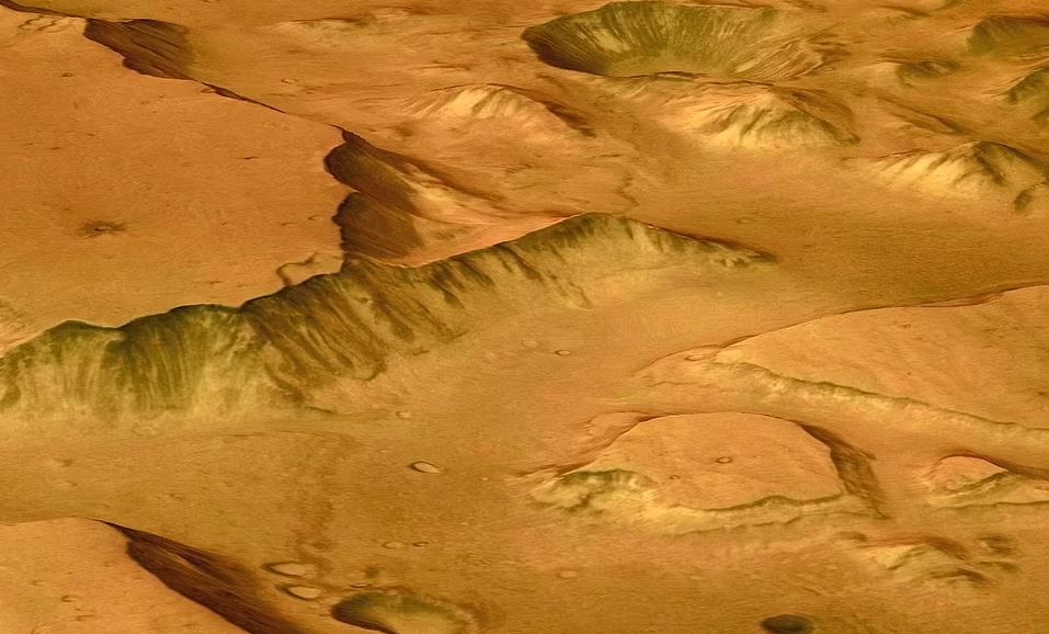 تصاویر جدید از «دره مارینر» در مریخ منتشر شد
