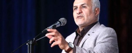 توهین حسن عباسی به اقتصاددانان و توصیه اش برای بستن آن ها به گاری + ویدیو