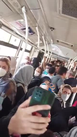 ماجرای درگیری بر سر حجاب در اتوبوس BRT؛ فرد تذکرگیرنده که بود؟