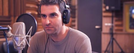 نمایش قدرت صداپیشگی و دوبلوری هوتن شکیبا در انیمیشن شیرشاه + ویدیو