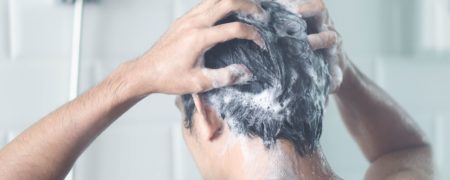 کدام محصولات آرایشی و بهداشتی آقایان را مستعد ریزش مو و طاسی می‌کند؟