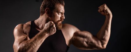 قدبلندترین بدنساز دنیا برای کاهش وزن روزی ۵ هزار کالری مصرف می کند