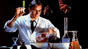 10 فیلم ترسناک علمی تخیلی که در آن نتیجه آزمایشات دانشمندان خطرناک می شود