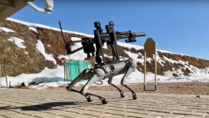 سگ رباتیک جنگی روسی با مسلسلی روی پشت و قیمت 3000 دلار