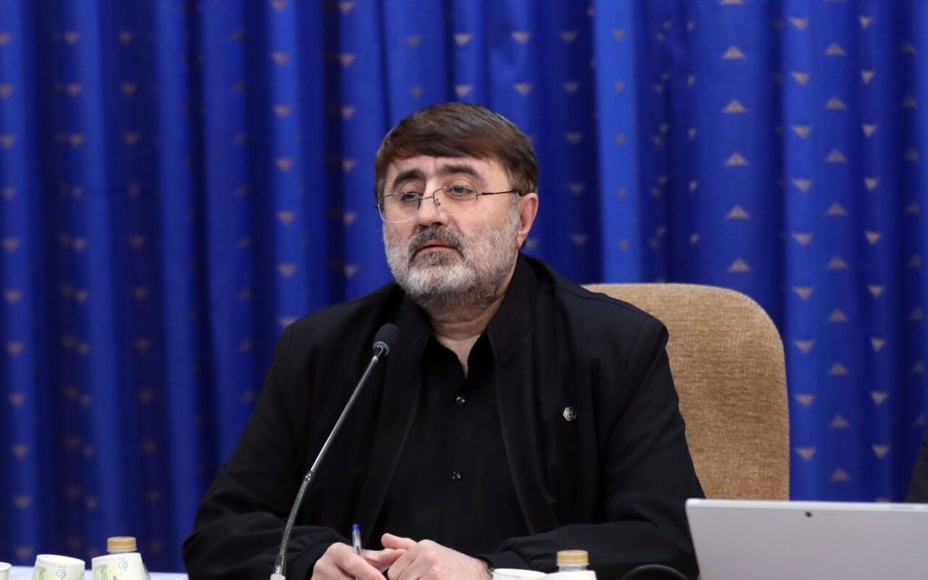 گاف جنجال برانگیز استاندار کرمانشاه در مورد ۵+۱ و تلاش برای توجیه اشتباهش + ویدیو
