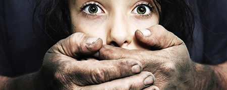 تعرض جنسی یک معلم به ۷ دانش آموز دختر دبستانی در خراسان جنوبی