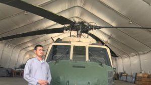 تنها خلبان افغان که با هلیکوپتر بلک هاوک خود به طالبان تسلیم شد