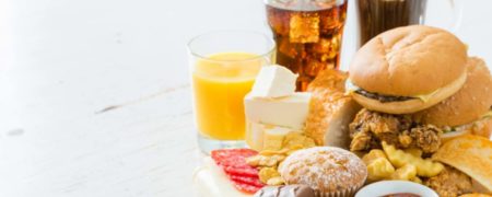 ۴ مورد از غذاهای ناسازگاری که نمی دانستید خوردنشان با هم خطرناک است