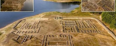 بیرون آمدن اردوگاه متعلق به روم باستان از عمق آب بعد از خشکسالی در اسپانیا + تصاویر