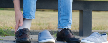 ۱۱ روش ساده و کاربردی برای تعمیر کفش ناراحت و پوشیدن راحت آن
