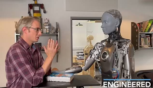 پیشرفته ترین ربات انسان نمای جهان کیست؟