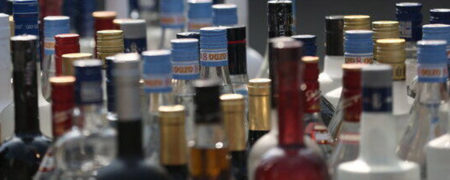 آمار تکان دهنده بازار مشروبات الکلی در کشور؛ فروش در فضای مجازی و تحویل با پست