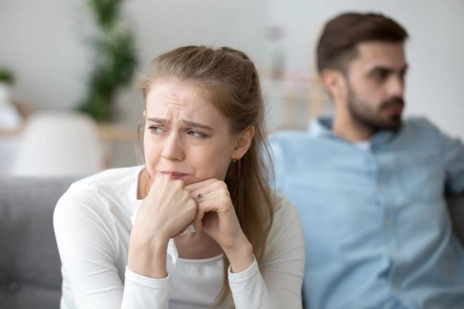 ۴ رفتار مخرب و ویرانگری که باعث شکست یک رابطه عاشقانه می شوند