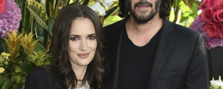 ۱۰ بازیگر معروف که حاضرند هر کاری انجام دهند تا همبازی هایشان راحت باشند