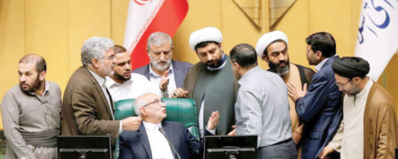 ماجرای قطع شدن نطق نماینده چابهار و بیانیه ۲۲۷ نماینده مجلس برای برخورد با محاربین + ویدیو