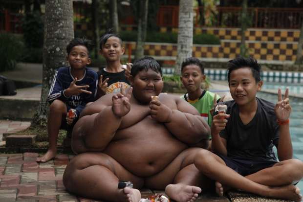 چاق ترین پسر جهان کیست؟
