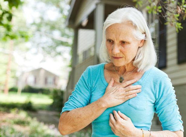 تفاوت علائم حمله قلبی با رفلاکس معده