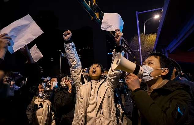 ماجرای مرد تانکی در اعتراض سال 1989 چین چیست؟ 