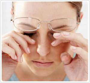چه چیزی باعث سیاهی زیر چشم شما می شود؟
