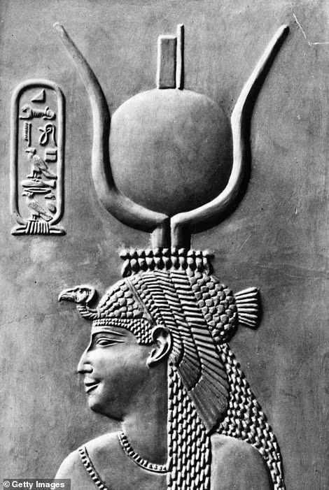 گمانه زنی ها پیرامون پیدا شدن مقبره کلئوپاترا آخرین فرعون مصر باستان