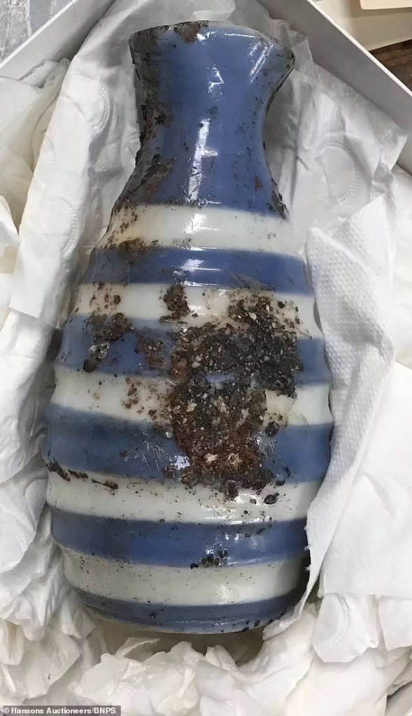 حراج بقایای هولناک بمباران اتمی هیروشیما؛ از بطری ذوب شده بر اثر انفجار تا اسناد تاریخی