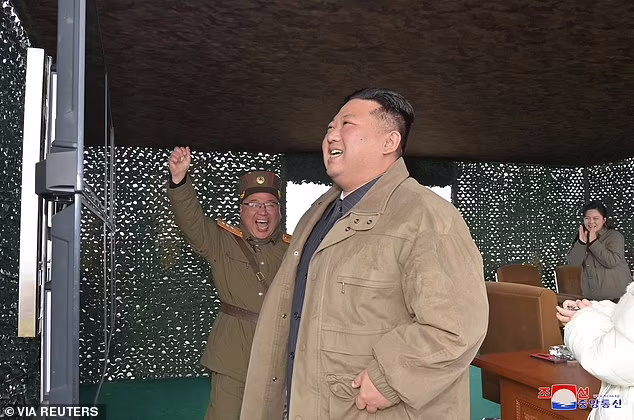 کیم جونگ اون رهبر کره شمالی برای اولین بار از دختر ۹ ساله‌ اش رونمایی کرد