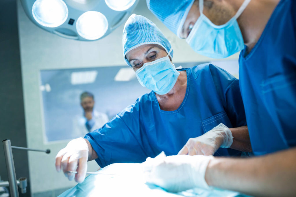 جزئیات انواع عمل جراحی سینه و روش های مراقبتی بعد از آن